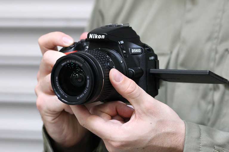 กล้องถ่ายรูปน่าใช้งาน Nikon D5600